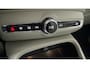 Volvo XC40 1.5 T4 Recharge Inscription Panoramadak / Leder / Trekhaak / Al