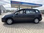 Kia Carens 2.0 CVVT X-tra 7 PERSOONS, airco, afkomstig van de 2e eigenaar, nieuwe distributieset.