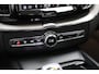 Volvo XC60 2.0 T6 Plug-in hybrid AWD 350 PK Ultimate Bright Long Range, Sportstoelen, Panoramadak, Harman / Kardon Geluidssysteem