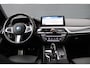 BMW 5-Serie Touring 530e xDrive Business Edition Plus Comfortstoelen Panoramadak Elek-Trekhaak Adap-Cruise