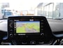 Toyota C-HR / C-HR+ 2.0 Hybrid First Edition 1e Eig Boekjes Trekhaak JBL Sounds systeem.