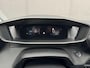 Peugeot 2008 1.2 PureTech Blue Lease Allure / Cruise control / Stoelverwarming / Apple carplay & Android auto / Achteruitrij camera / Navigatie