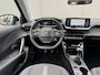 Peugeot 2008 1.2 PureTech Blue Lease Allure / Cruise control / Stoelverwarming / Apple carplay & Android auto / Achteruitrij camera / Navigatie