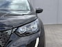 Peugeot 2008 1.2 PureTech Blue Lease Allure / Cruise control / Stoelverwarming / Apple carplay & Android auto / Achteruitrij camera / Navigatie