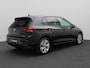 Volkswagen Golf 1.5 eHybrid Life Edition 204PK DSG Trekhaak, Memorystoel, Ergo Active Stoelen, 17" LM Velgen, Keyless, Side Assist, Stoel-Stuurverwarming, Navi via Apple Carplay/Android Auto