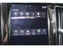 Volvo XC60 2.0 T5 R-Design | Trekhaak | Pano | Leder | Onyx Black
