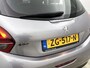 Peugeot 208 Allure 82pk | Navigatie | Climate Control | Cruise Control | Parkeersensoren | Armsteun | Apple Carplay / Android Auto | Bluetooth | Elektrisch inklapbare spiegels | Automatisch dimlicht | Regensensor | All seasonbanden | 16" lichtmetalen velgen |