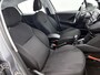 Peugeot 208 Allure 82pk | Navigatie | Climate Control | Cruise Control | Parkeersensoren | Armsteun | Apple Carplay / Android Auto | Bluetooth | Elektrisch inklapbare spiegels | Automatisch dimlicht | Regensensor | All seasonbanden | 16" lichtmetalen velgen |