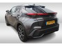 Toyota C-HR / C-HR+ 1.8 Hybrid 140 Team D All weather banden l Stuur + Stoel verwarming l Dodehoek sensor l Navi l Apple/ Android carplay l Adaptief cruise controll Lane Assist