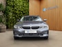 BMW 3-Serie Touring 320e Business Edition Plus | Trekhaak | Panoramadak | Stoelverwarming | Leder