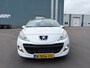 Peugeot 207 CC 1.6 VTi Roland Garros 120 PK. Prachtige en als nieuw rijdende auto !!! Alle keuringen toegestaan !!