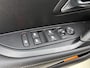 Peugeot 208 GT Hybrid 145pk Automaat | Navigatie | Camera v+a | Climate Control | Adaptieve Cruise Control | Parkeersensoren v+a | Armsteun | Keyless | Full Led koplampen | Dodehoeksensor| Leder/stof sportstoelen | Bluetooth | Draadloze Apple CarPlay / Android Auto | DAB+ radio | Donker getint glas | 17" lichtmetalen velgen |