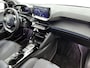 Peugeot 208 GT Hybrid 145pk Automaat | Navigatie | Camera v+a | Climate Control | Adaptieve Cruise Control | Parkeersensoren v+a | Armsteun | Keyless | Full Led koplampen | Dodehoeksensor| Leder/stof sportstoelen | Bluetooth | Draadloze Apple CarPlay / Android Auto | DAB+ radio | Donker getint glas | 17" lichtmetalen velgen |