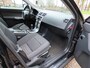 Volvo V50 1.6 D2 Sport Ecc Cruisecontrol Leer/Stof Pdc Xenon 6 Bak Lm Velgen Trekhaak***Apk t/m 2-3-2027***