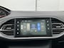 Peugeot 308 SW 1.6 BlueHDI Blue Lease Premium Trekhaak Camera DAB Navi Pano