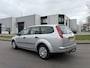 Ford Focus Wagon 1.6-16V Champion 101 PK. Leuke en zeer goed rijdende inruilauto met werkende airco !!! Tweede eigenaar !!