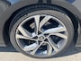 Renault Megane 1.6 TCe GT / 205 PK! / 4Control-systeem / Bose audio / Achteruitrij camera / Afneembare trekhaak (1650 KG) / Navigatie / 18" zomerset & 17" winterset