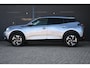 Peugeot e-2008 EV Allure Pack 50 kWh 3 Fase 92,1%SOH! | Adaptive Cruise | Stoelverwarming | Navigatie by App | Climate Control | Full-LED | Achteruitrijcamera | !!