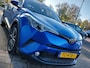 Toyota C-HR / C-HR+ 1.8 Hybrid Automaat Dynamic | Navi | Clima | Adap.Cruise | Keyless Entry | Pdc V+A+Assist+Camera | Rijstrook+Licht+Regensensor | Stoelverwarming | Privacy Glass | 18''lm