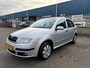 Skoda Fabia 1.4-16V Elegance | APK | Stoelverwarming | Airco | Parkeersensoren | EL Ramen | Nieuwe Koppeling |