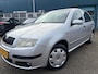 Skoda Fabia 1.4-16V Elegance | APK | Stoelverwarming | Airco | Parkeersensoren | EL Ramen | Nieuwe Koppeling |