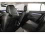 Skoda Enyaq iV 60 180pk Automaat Trekhaak, Adaptive cruise control, LED verlichting, Airco, DAB, App connect, Parkeersensor achter, Radio, Bluetooth