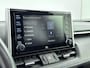 Toyota RAV4 2.5 Hybrid Bi-Tone | Panoramadak | Parkeersensoren | Apple Carplay / Android Auto | Stoelverwarming | Keyless | Adaptive Cruise | Clima | Camera | LED | 19 inch
