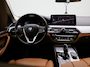 BMW 5-Serie Touring 520i Business Edition Plus | Automaat | Apple CarPlay / Android Auto | LMV | Navigatie | Stoel verwarming | Virtual cockpit | Leder | Parkeer sensoren | Elec. achterklep | Virtual cockpit | Camera | Climate control | Cruise control | DAB |