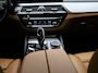 BMW 5-Serie Touring 520i Business Edition Plus | Automaat | Apple CarPlay / Android Auto | LMV | Navigatie | Stoel verwarming | Virtual cockpit | Leder | Parkeer sensoren | Elec. achterklep | Virtual cockpit | Camera | Climate control | Cruise control | DAB |