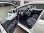 Toyota Yaris 1.5 Full Hybrid Dynamic VOLLEDIG DEALERONDERHOUDEN! PANORAMADAK, Navigatie, stoelverwarming, cruise control, keyless entry- & start, nette Nederlandse auto, hybride, automaat!