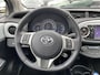 Toyota Yaris 1.5 Full Hybrid Dynamic VOLLEDIG DEALERONDERHOUDEN! PANORAMADAK, Navigatie, stoelverwarming, cruise control, keyless entry- & start, nette Nederlandse auto, hybride, automaat!