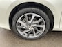 Toyota Yaris 1.5 Full Hybrid Dynamic VOLLEDIG DEALERONDERHOUDEN! PANORAMADAK, Navigatie, stoelverwarming, cruise control, keyless entry- & start, nette Nederlandse auto, hybride, automaat!