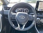 Toyota RAV4 2.5 Hybrid AWD Bi-tone edition Navigatie Apple CarPlay/Android Auto, parkeersensoren v&a, stoelverwarming, stuurwielverwarming, achteruitrij camera, adaptieve cruise control