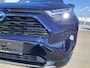 Toyota RAV4 2.5 Hybrid AWD Bi-tone edition Navigatie Apple CarPlay/Android Auto, parkeersensoren v&a, stoelverwarming, stuurwielverwarming, achteruitrij camera, adaptieve cruise control
