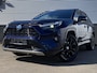 Toyota RAV4 2.5 Hybrid AWD Bi-tone edition Navigatie Apple CarPlay/Android Auto, parkeersensoren v&a, stoelverwarming, stuurwielverwarming, achteruitrij camera, adaptieve cruise control