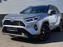 Toyota RAV4 2.5 Hybrid AWD Bi-tone edition Stoelverwarming, navigatie Apple CarPlay/Android Auto, elektr. achterklep, draadloze telefoonlader, adaptieve cruise control, keyless!