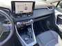 Toyota RAV4 2.5 Hybrid AWD Bi-tone edition Stoelverwarming, navigatie Apple CarPlay/Android Auto, elektr. achterklep, draadloze telefoonlader, adaptieve cruise control, keyless!