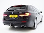 BMW 5-Serie Touring 530e | Leder | Trekhaak | Camera | Adaptive Cruise | Dodehoek | Stoelverwarming | Carplay