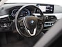 BMW 5-Serie Touring 530e | Leder | Trekhaak | Camera | Adaptive Cruise | Dodehoek | Stoelverwarming | Carplay