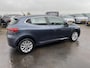 Renault Clio 1.0 TCe Intens Nederlandse auto, achteruitrij camera, navigatie, draadloze telefoonlader, keyless entry- & start, parkeersensoren voor- & achter
