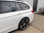 BMW 3-Serie Touring 318i High Executive *Schuif/Kantel | Groot scherm | Stoelverwarming | Clima | Navi | Cruise | LED*