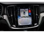 Volvo V60 T6 Plug-in hybrid AWD Ultra Dark | Google | Long Range | Schuif-/Kanteldak | Adaptieve Cruise Control | DAB | Head-Up Display | Camera | Stoelverwarming Voor + Achter | Harman Kardon Audio | Getint Glas | Zitverlenging | Elek. Stoelen | Memory | 19" LM