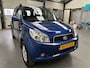 Daihatsu Terios 1.5-16v Exclusive Automaat! 4x4 | 16" lichtmetalen velgen | Airco | Dakrails