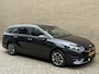 Kia Ceed Sportswagon 1.6 GDI PHEV DynamicPlusLine | Adaptieve cruise | Navigatie | Lane assist | Trekhaak afneembaar | Camera | Climate control | LED | DAB | Keyless entry&start | Apple CarPlay / Android Auto | 16 inch velgen | Elektrische achterklep | Volledig dealeronderhouden | Fabrieksgarantie