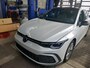 Volkswagen Golf GTE 245PK | Full Options | Panodak | Leer | Head-up | IQ Light | Keyless | Camera | DCC | Black Style | Memory | | Stoel Ventilatie | 18"Inch |