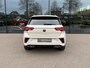 Volkswagen T-Roc 1.5 TSI 150pk DSG R-Line | Trekhaak | Camera | Keyless | Elek. Achterklep | Dode hoek | Rijklaar incl. 1 jaar Bovag garantie