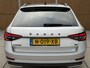 Skoda Superb Combi 1.4 TSI iV Sportline Business Automaat | Trekhaak uitklapbaar | Rondomzicht camera | DAB | Navigatiesysteem groot | LED verlichting | Cruise control adaptief | Canton HiFi | Voorruitverwarming | Stoelverwarming voor+achter