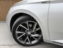 Skoda Superb Combi 1.4 TSI iV Sportline Business Automaat | Trekhaak uitklapbaar | Rondomzicht camera | DAB | Navigatiesysteem groot | LED verlichting | Cruise control adaptief | Canton HiFi | Voorruitverwarming | Stoelverwarming voor+achter