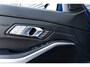 BMW 3-Serie 330e High Executive M Sport / PANO / LEDER / TREKHAAK / 360 CAMERA