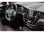 Volvo XC60 2.0 Recharge T6 AWD Leer | Panoramadak | Stoel-/ Stuurverwarming | Apple Carplay / Android Auto
